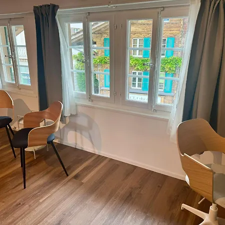 With Aircon Apartamento *